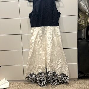 Lazer cut tea length dress - Tahari -12